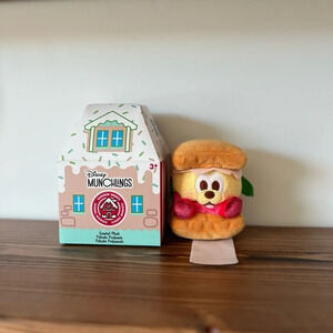 Disney Munchlings Sleighin’ Sweets Pluto